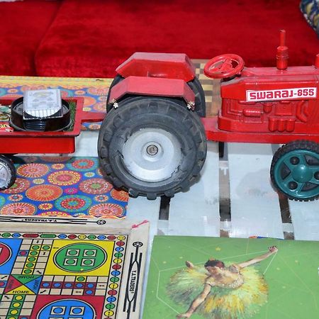 Ostello Nutz Backpackers Amritsar Esterno foto
