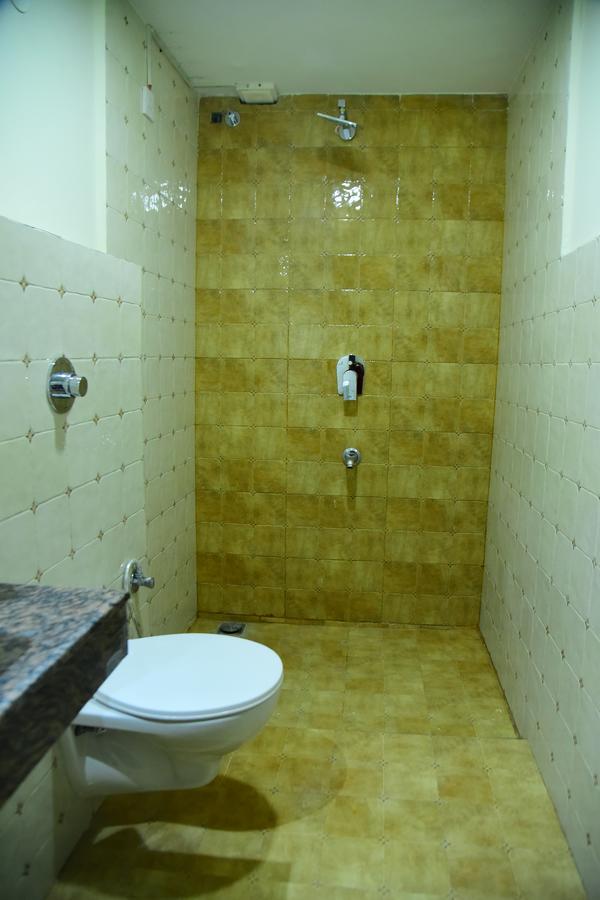 Ostello Nutz Backpackers Amritsar Esterno foto
