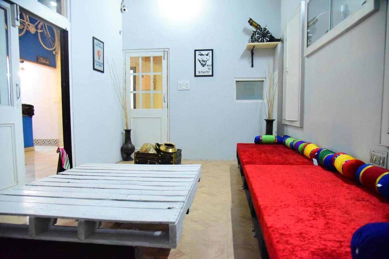 Ostello Nutz Backpackers Amritsar Esterno foto