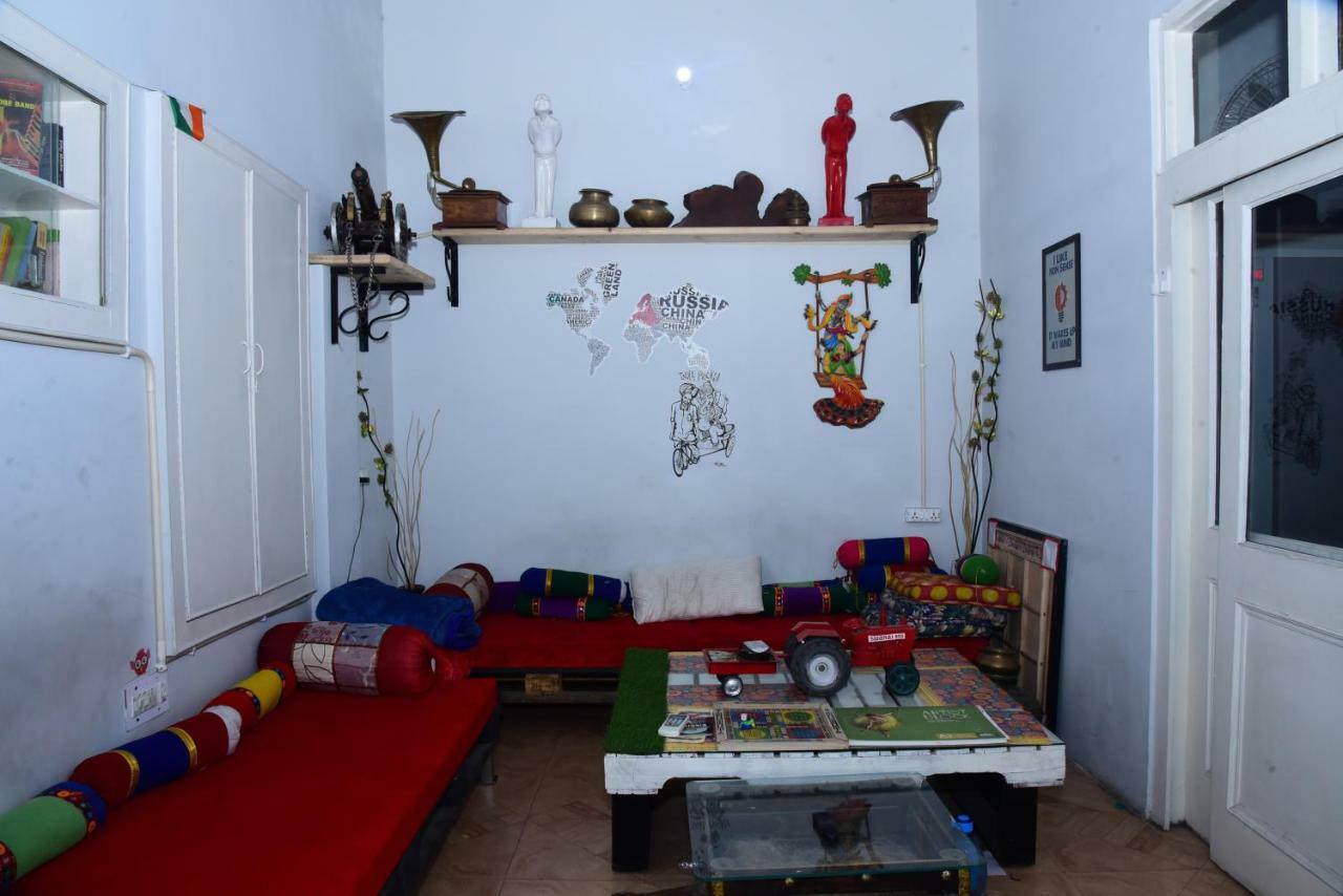 Ostello Nutz Backpackers Amritsar Esterno foto